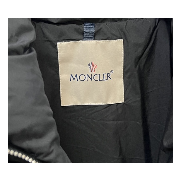 Moncler Jotty Panelled Puffer Jacket – Architectural Design