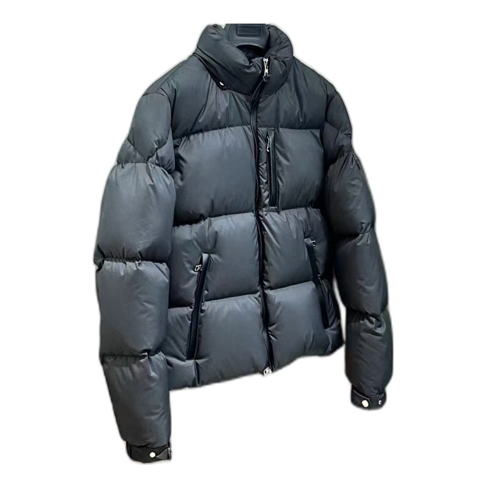 Moncler Stand-Collar Puffer Jacket in Black