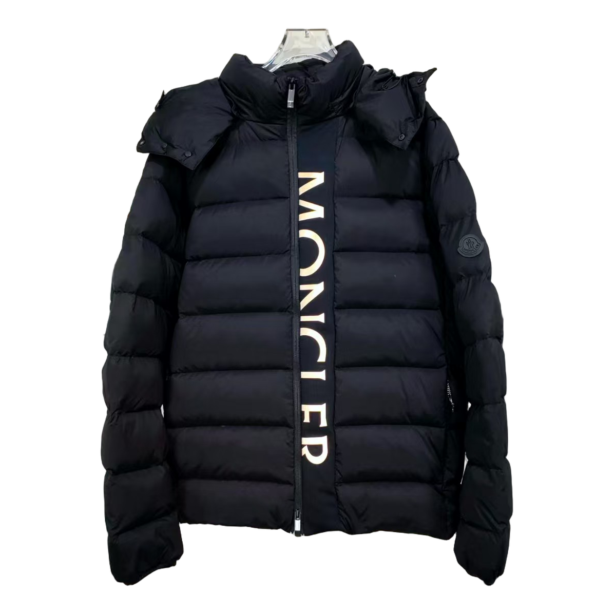 Moncler Madeira Hooded Puffer Jacket – Everyday Luxury