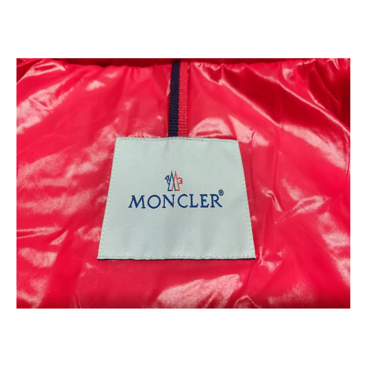 Moncler Maire Hooded Puffer Jacket – Full-Length Coverage