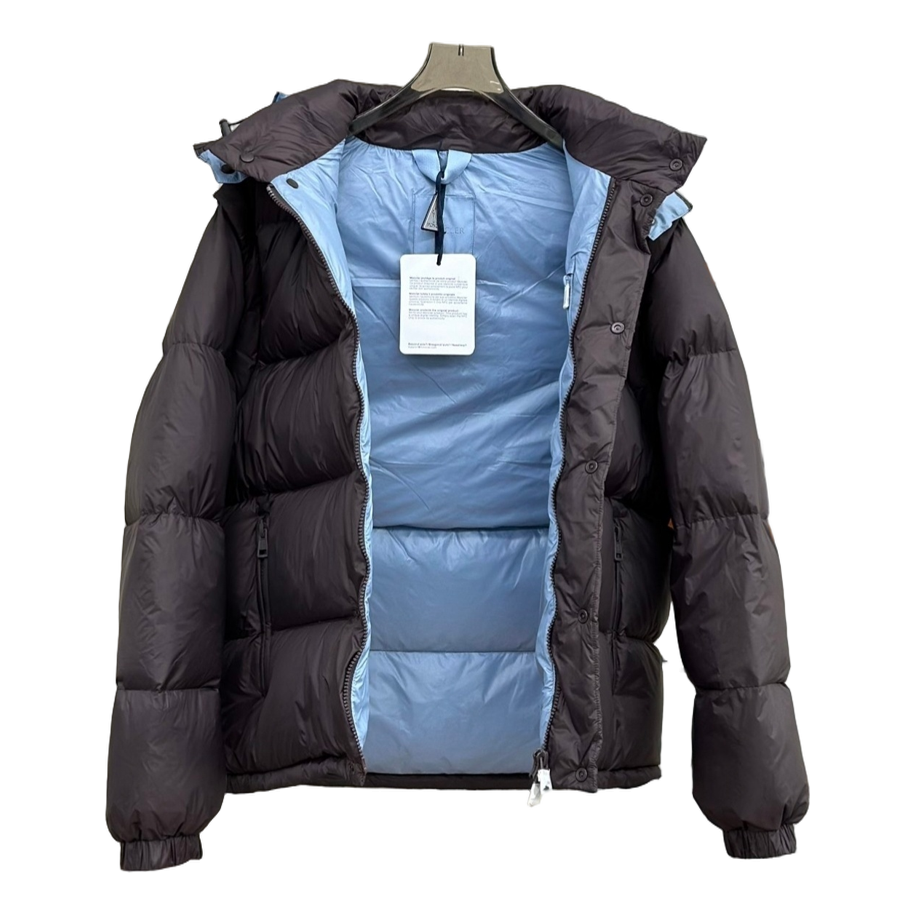 Moncler Cyclone Convertible Puffer Jacket – Convertible Design Premium Down Versatile Luxury