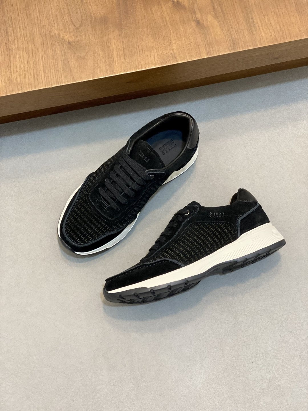 Zilli Men's Textured Low-Top Sneakers - Padded Collar